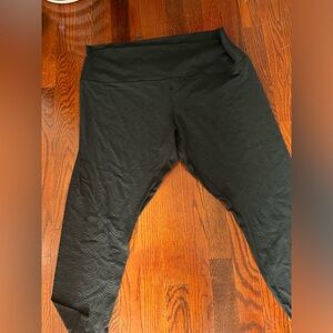 Lululemon patterned black leggings